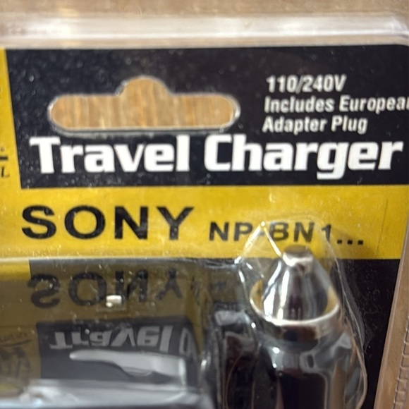 Premium Tech Professional Digital Travel Charger PT-49 for Sony NP-BN1 Sealed - Picture 7 of 7